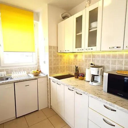 Sea View Znjan Apartment Split